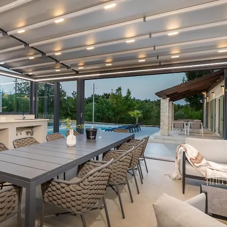 Philia By Villsy Butkovići