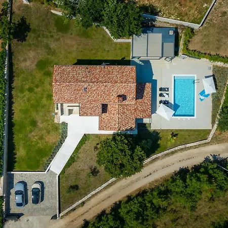 Villa Philia By Villsy