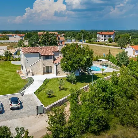 Philia By Villsy Butkovići